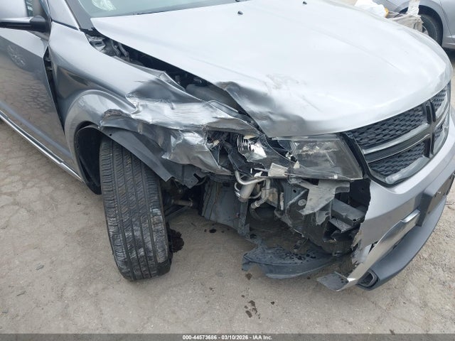 3C4PDDGG7KT708233 Dodge Journey Crossroad Awd