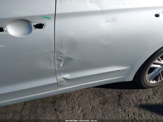 KMHD84LF1KU736731 Hyundai ELANTRA SEL