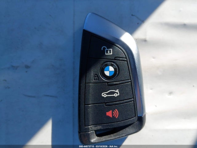 2016 BMW X1 WBXHT3C3XG5F65974 Photo 10