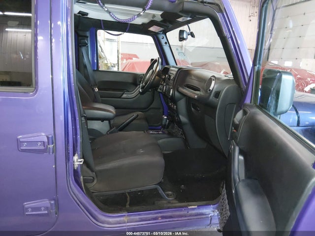 44573751 :رقم المزاد ، 1C4BJWDG3HL598479 vin ، 2017 Jeep Wrangler Unlimited Sport 4x4 مزاد بيع