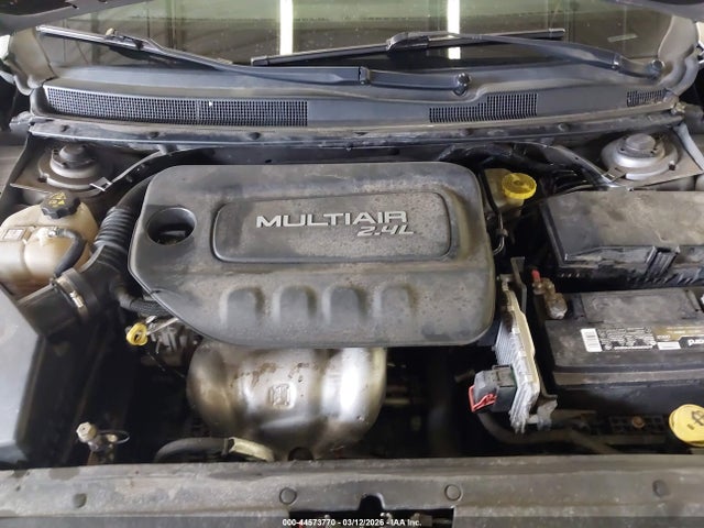 2015 Chrysler 200 Limited მანქანა იყიდება აუქციონზე, vin: 1C3CCCAB3FN547060, აუქციონის ნომერი: 44573770