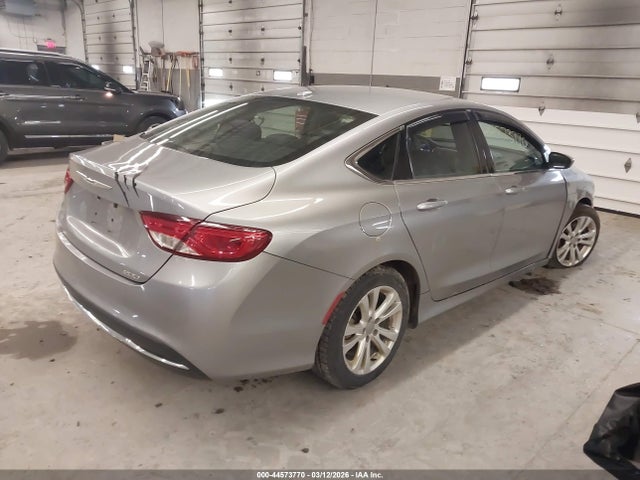2015 Chrysler 200 Limited მანქანა იყიდება აუქციონზე, vin: 1C3CCCAB3FN547060, აუქციონის ნომერი: 44573770
