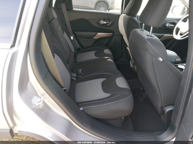 Jeep Cherokee Latitude 4x4 2018 1C4PJMCB4JD540879 Image 8