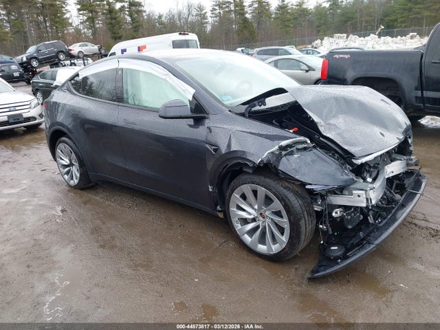 Продажа на аукционе авто 2026 Tesla Model Y All-wheel Drive/long Range Launch Series/premium All-wheel Drive, vin: 7SAYGDEE1TA588409, номер лота: 44573817