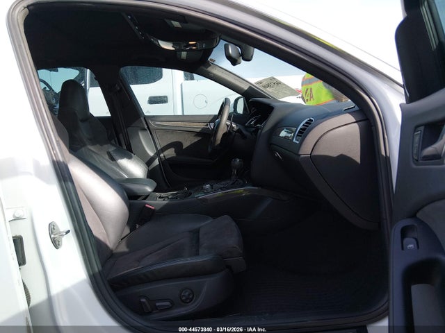44573840 :رقم المزاد ، WAUBGAFLXBA001405 vin ، 2011 Audi S4 3.0 Premium Plus مزاد بيع