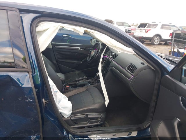 Продаж на аукціоні авто 2018 Volkswagen Passat 2.0t R-line/2.0t S, vin: 1VWAA7A3XJC007120, номер лоту: 44573908