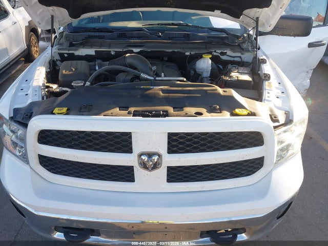 44573920 :رقم المزاد ، 1C6RR7TT7JS301034 vin ، 2018 Ram 1500 Slt مزاد بيع