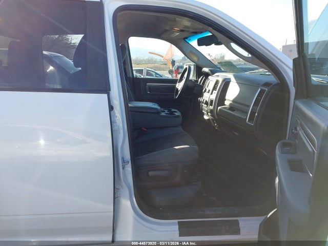 44573920 :رقم المزاد ، 1C6RR7TT7JS301034 vin ، 2018 Ram 1500 Slt مزاد بيع