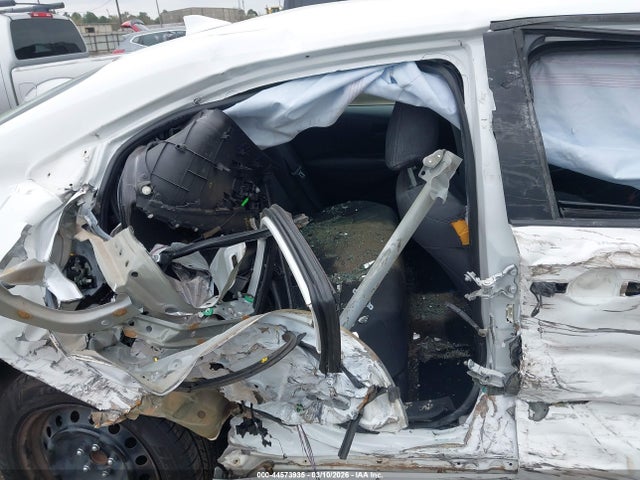 2022 TOYOTA COROLLA 5YFEPMAE2NP325748 Photo 7