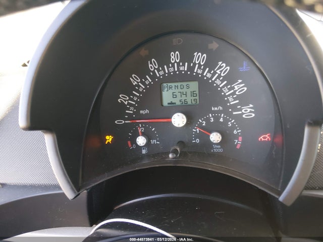 2005 Volkswagen New Beetle Gls 1.8t მანქანა იყიდება აუქციონზე, vin: 3VWCD31YX5M315767, აუქციონის ნომერი: 44573941