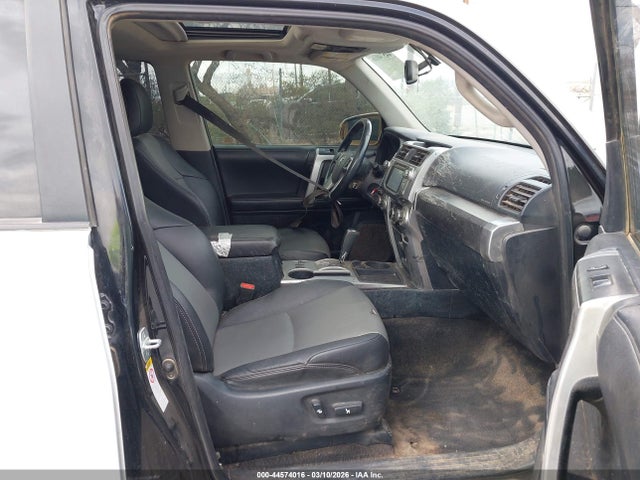 44574016 :رقم المزاد ، JTEZU5JR9K5204304 vin ، 2019 Toyota 4runner Sr5 Premium مزاد بيع