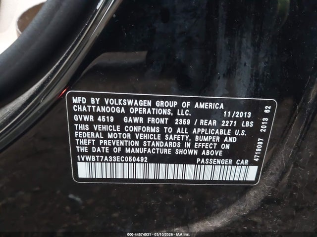 1VWBT7A33EC050492 Volkswagen Passat 1.8t Se