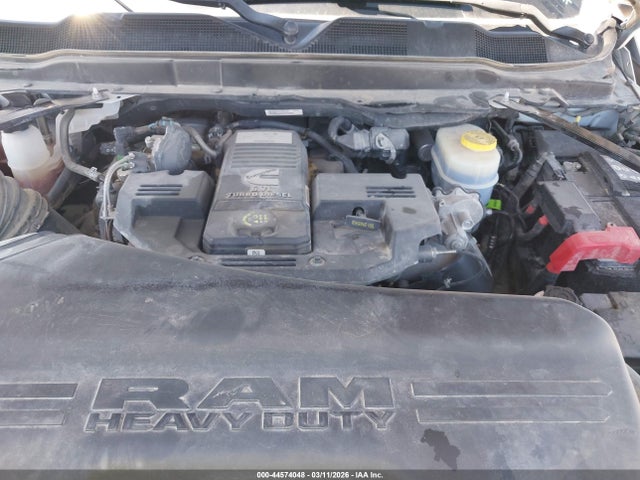 3C6UR5HLXNG321752 RAM 2500 Tradesman 4x4 8&#039; Box