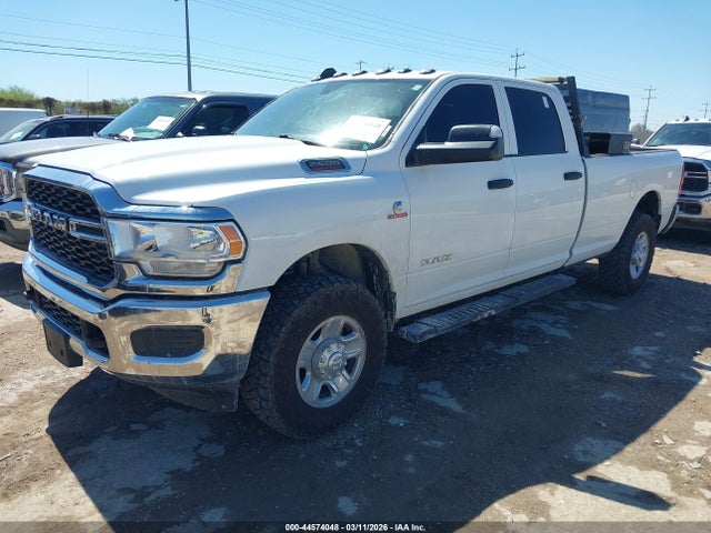 3C6UR5HLXNG321752 RAM 2500 Tradesman 4x4 8&#039; Box