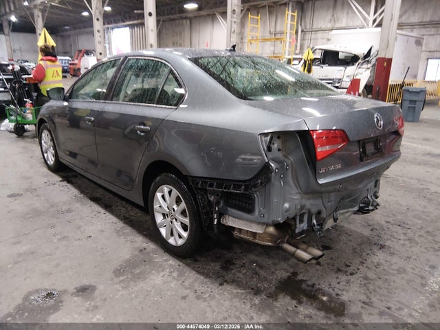 3VWD17AJ9FM281796 Volkswagen Jetta 1.8t Se