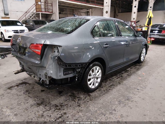 3VWD17AJ9FM281796 Volkswagen Jetta 1.8t Se