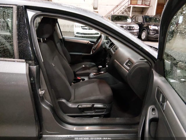 3VWD17AJ9FM281796 Volkswagen Jetta 1.8t Se