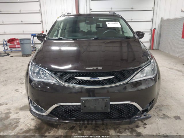 Продажа на аукционе авто 2017 Chrysler Pacifica Touring-l, vin: 2C4RC1BG8HR810122, номер лота: 44574080