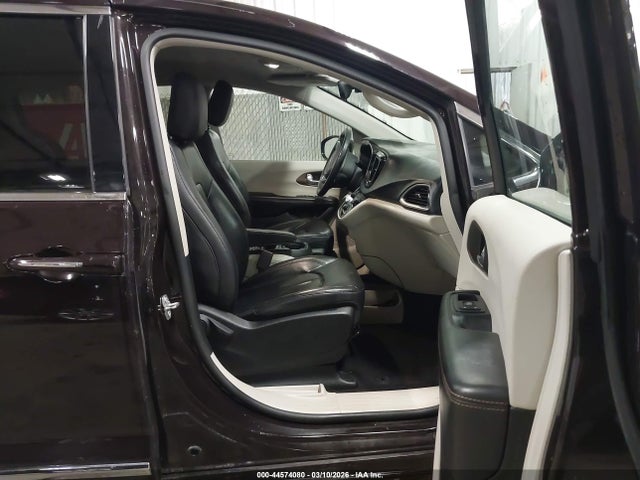 2017 CHRYSLER PACIFICA 2C4RC1BG8HR810122 Photo 4