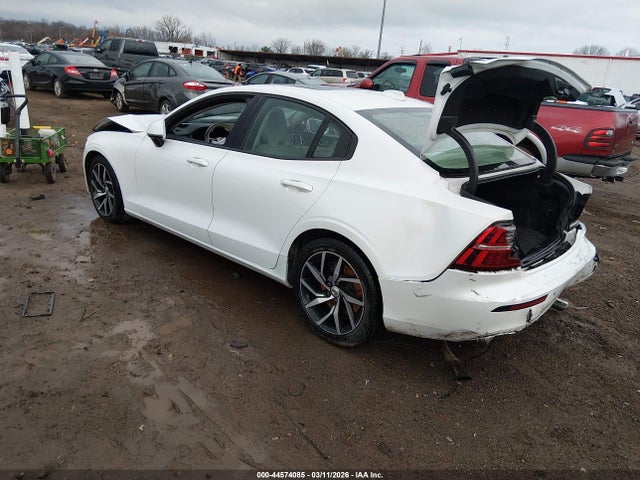 2020 VOLVO S60 7JRA22TK3LG038486 Photo 2