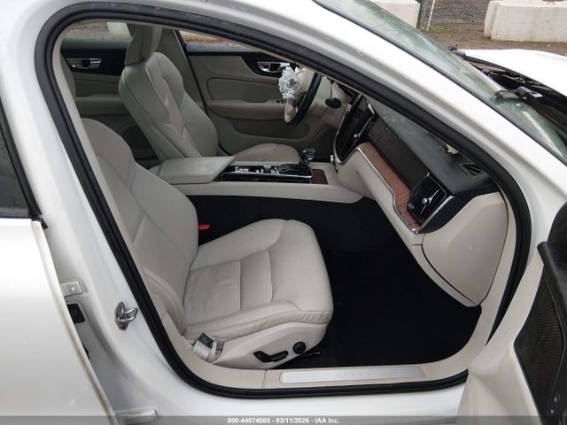 2020 VOLVO S60 7JRA22TK3LG038486 Photo 4