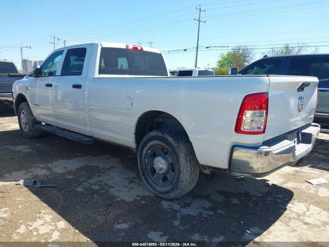 44574092 :رقم المزاد ، 3C63R3GL2NG303263 vin ، 2022 Ram 3500 Tradesman  4x4 8' Box مزاد بيع