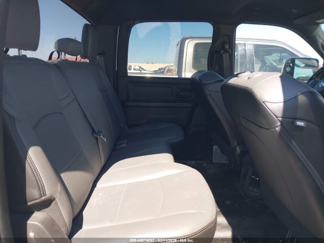 44574092 :رقم المزاد ، 3C63R3GL2NG303263 vin ، 2022 Ram 3500 Tradesman  4x4 8' Box مزاد بيع