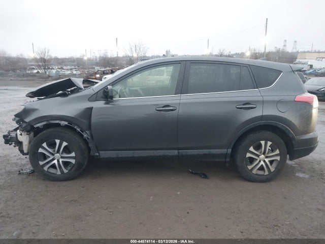 Toyota RAV4 LE 2018 JTMBFREV9JJ248971 Image 14
