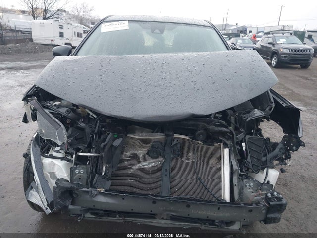 Toyota RAV4 LE 2018 JTMBFREV9JJ248971 Image 6