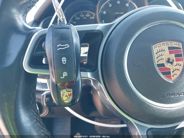 2017 PORSCHE CAYENNE WP1AA2A23HKA84228 Photo 10