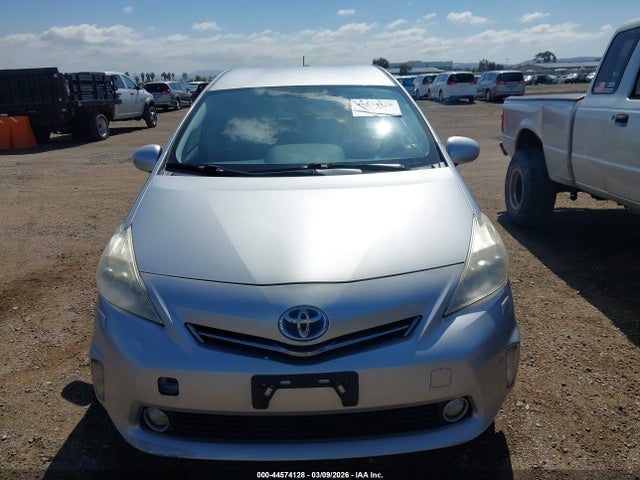 JTDZN3EU0E3323248 Toyota Prius V Five
