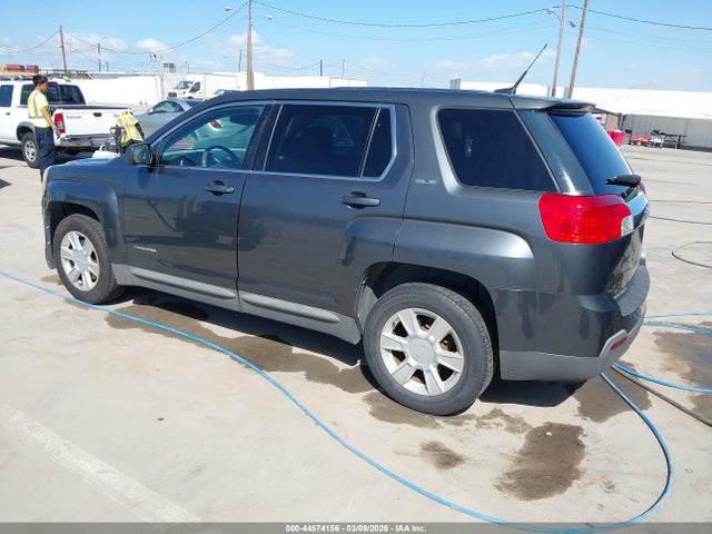 2010 GMC TERRAIN 2CTALBEW5A6349009 Photo 2