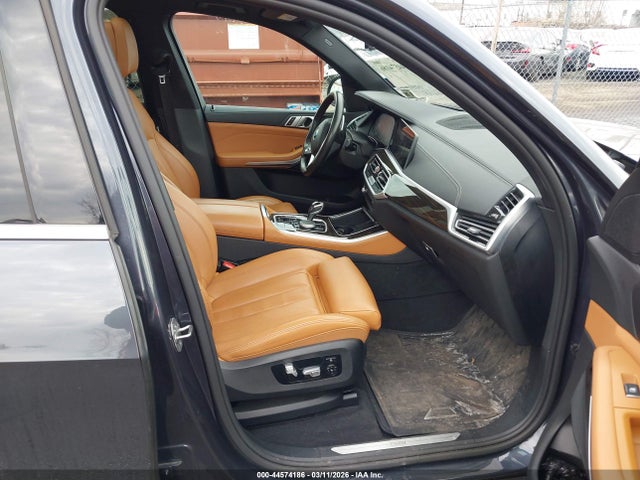Продажа на аукционе авто 2021 Bmw X5 Xdrive40i, vin: 5UXCR6C04M9H35732, номер лота: 44574186
