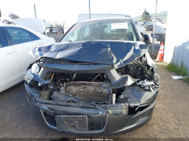 1G1JC5SG6G4157255 Chevrolet Sonic Lt Auto