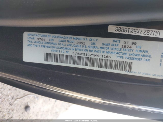 2000 Volkswagen New Beetle Gls მანქანა იყიდება აუქციონზე, vin: 3VWCC21C7YM411166, აუქციონის ნომერი: 44574229