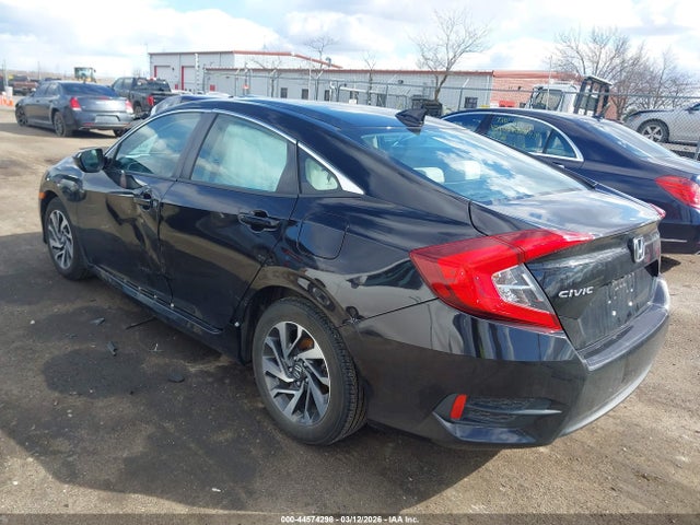 44574298 :رقم المزاد ، 19XFC2F71HE003669 vin ، 2017 Honda Civic Ex مزاد بيع