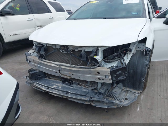 44574324 :رقم المزاد ، 4T1G11AK3LU384902 vin ، 2020 Toyota Camry Se مزاد بيع