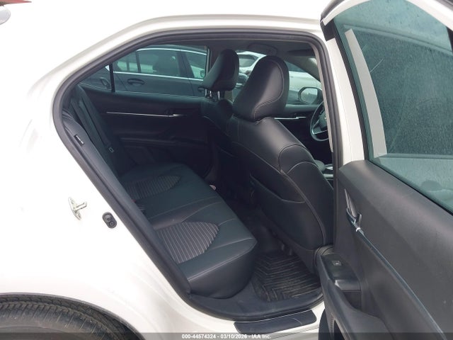 44574324 :رقم المزاد ، 4T1G11AK3LU384902 vin ، 2020 Toyota Camry Se مزاد بيع