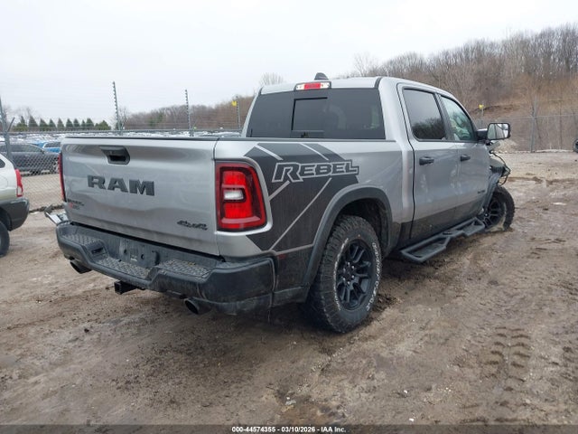 2025 RAM 1500 1C6SRFLP5SN580384 Photo 3
