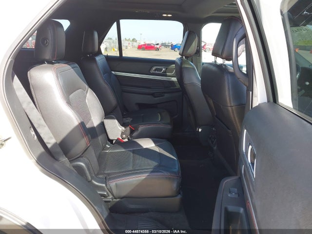 Ford EXPLORER SPORT 2018 1FM5K8GT5JGB80143 Image 8