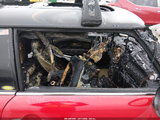 2009 MINI COOPER S WMWMF73579TX40394 Photo 4