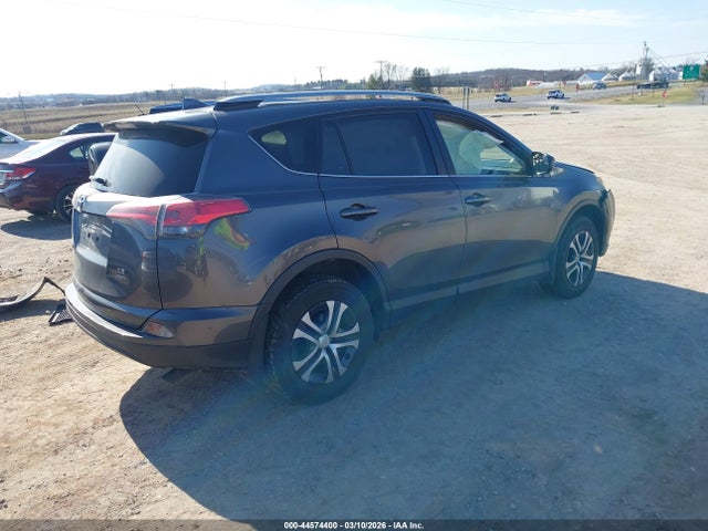 2017 TOYOTA RAV4 JTMBFREV4HJ150456 Photo 3