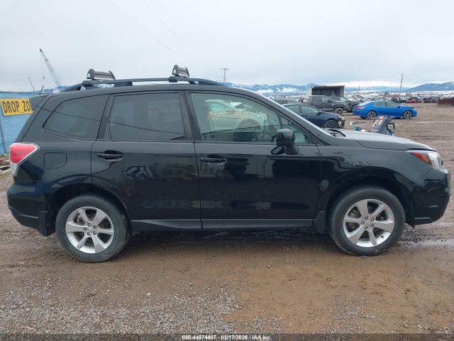 44574407 :رقم المزاد ، JF2SJAEC5JH618370 vin ، 2018 Subaru Forester 2.5i Premium مزاد بيع