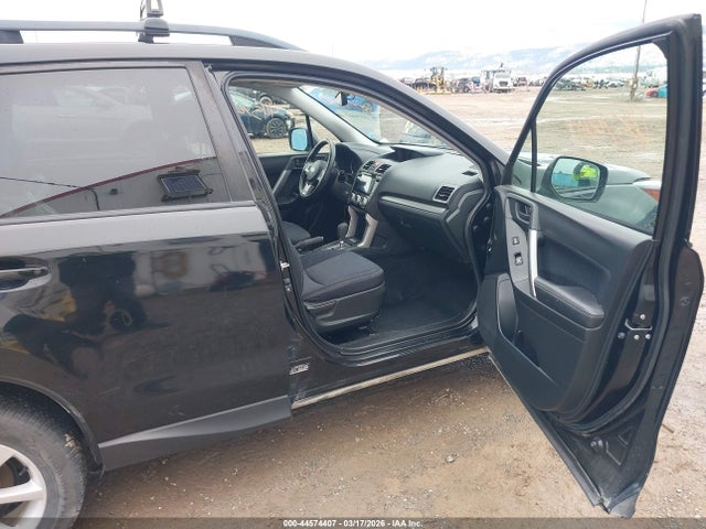 44574407 :رقم المزاد ، JF2SJAEC5JH618370 vin ، 2018 Subaru Forester 2.5i Premium مزاد بيع