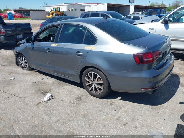44574410 :رقم المزاد ، 3VWDB7AJXJM260736 vin ، 2018 Volkswagen Jetta 1.4t Se/1.4t Wolfsburg Edition مزاد بيع