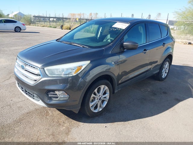 Ford ESCAPE SE 2017 1FMCU9G97HUC97004 Image 2