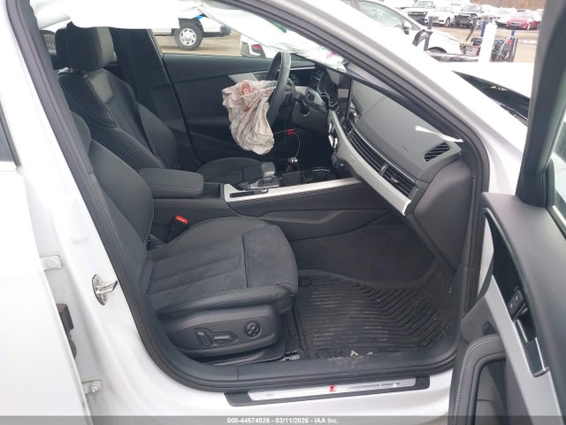 44574526 :رقم المزاد ، WAUEAAF49RN003463 vin ، 2024 Audi A4 Premium Plus 45 Tfsi S Line Quattro S Tronic مزاد بيع