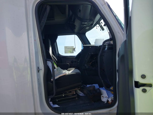 2019 Freightliner New Cascadia 126 მანქანა იყიდება აუქციონზე, vin: 3AKJHHDR8KSKJ0509, აუქციონის ნომერი: 44574537