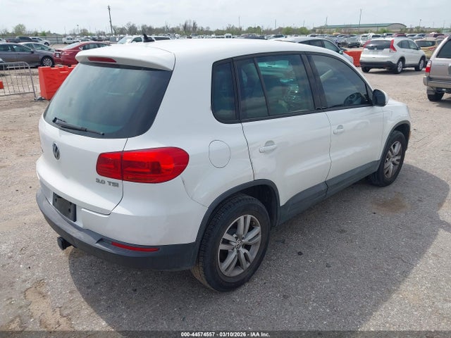 2012 VOLKSWAGEN TIGUAN WVGAV7AX2CW577751 Photo 3