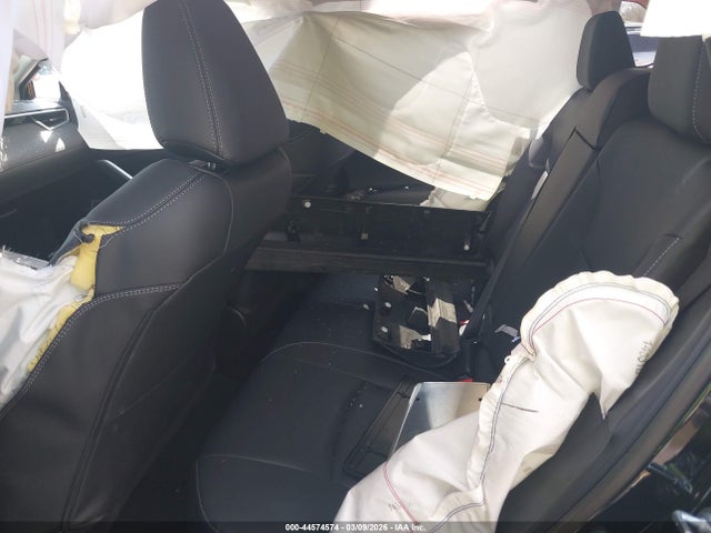 7MUEAAAG1TV175711 Toyota Corolla Cross Xle